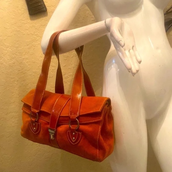 Helen Welsh Suede Patent Leather Flap - Picture 16 of 16